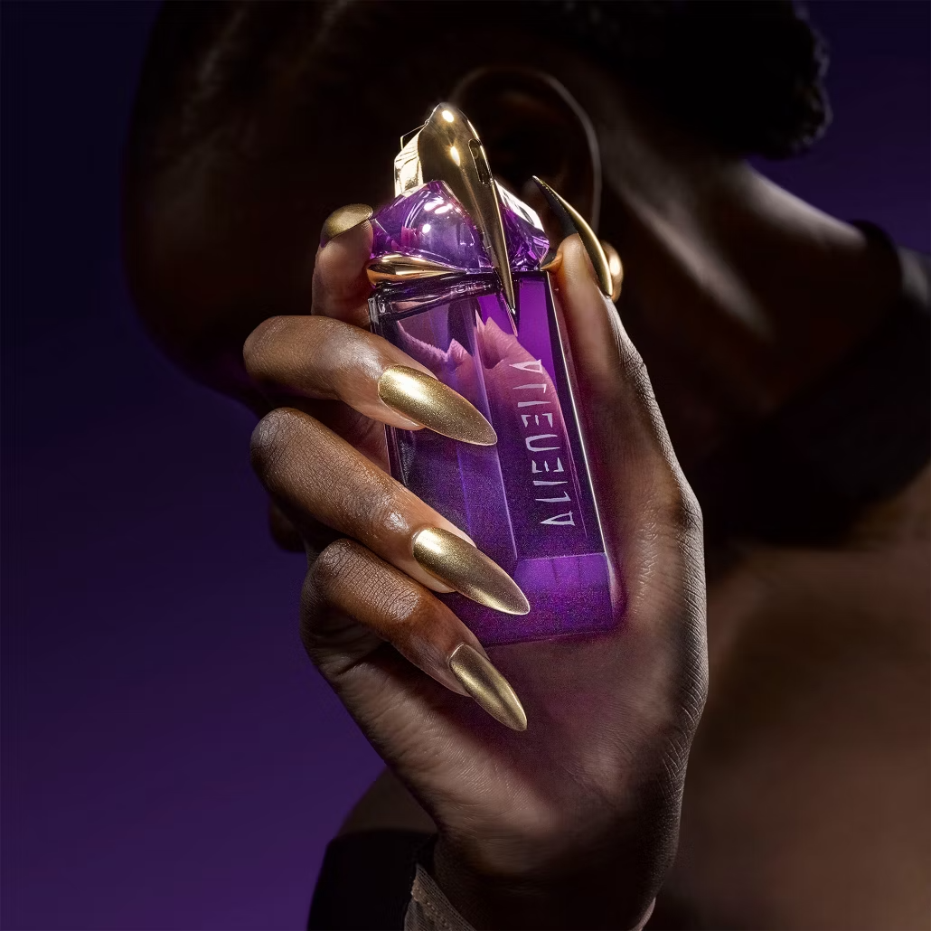 MUGLER Alien Eau de Parfum 90ml for Women | Amber Woody Floral Fragrance